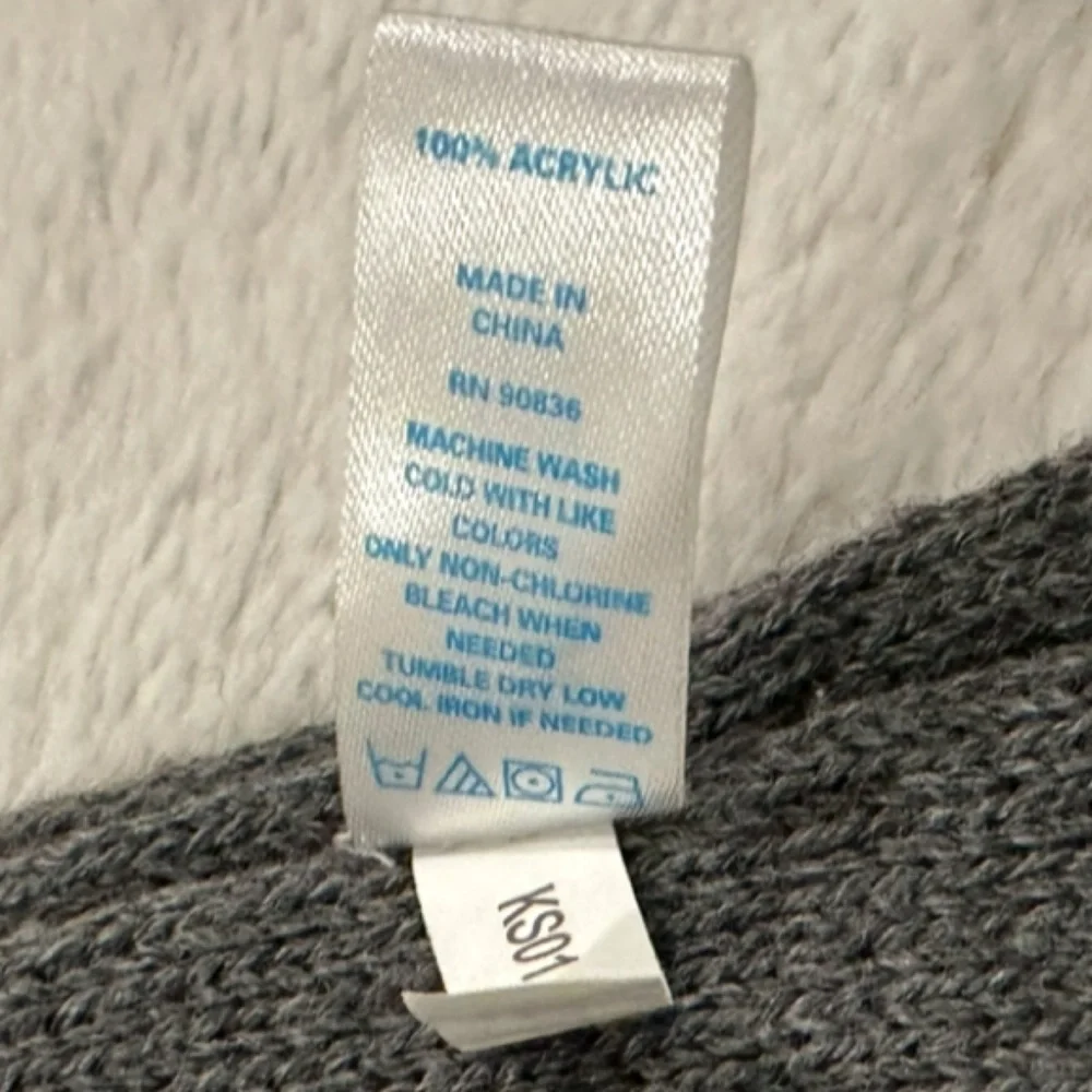 Cummins Gray Scarf